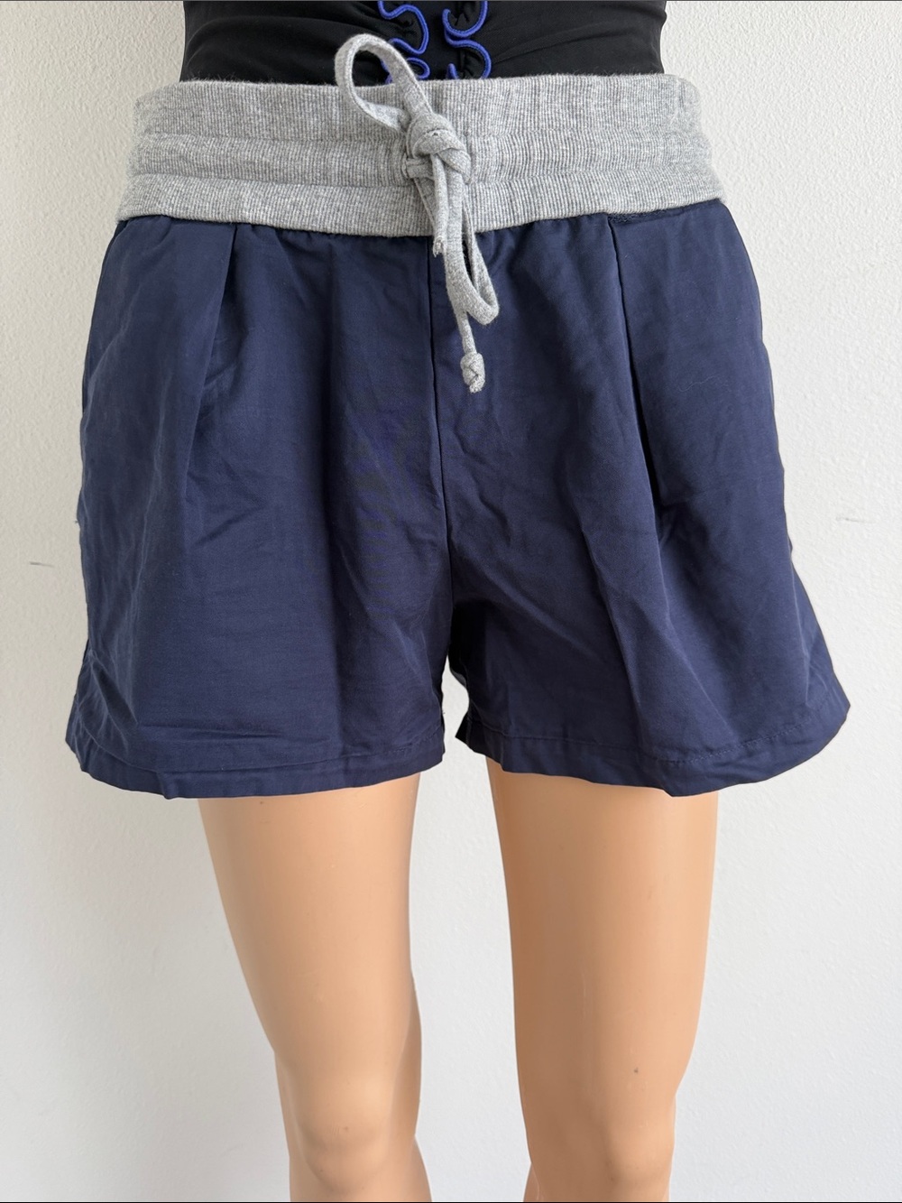 Zara Navy High-Waist Drawstring Shorts with Gray Ribbed Waistband